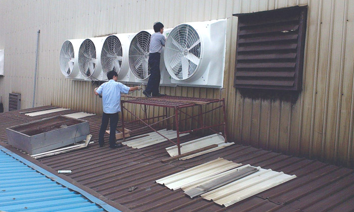 Air conditioning cooling water fan